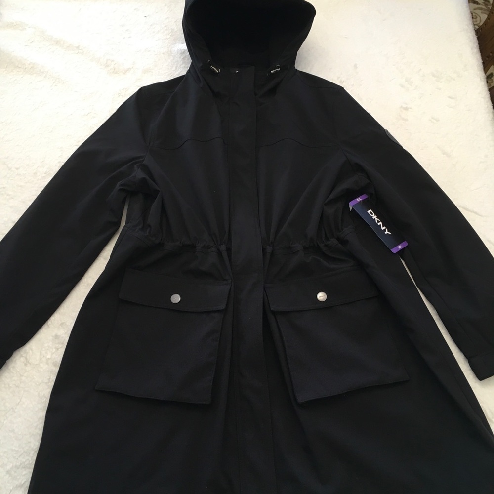 New without tag- DKNY Women’s Water Resistant Hooded long Parka rain coat XL